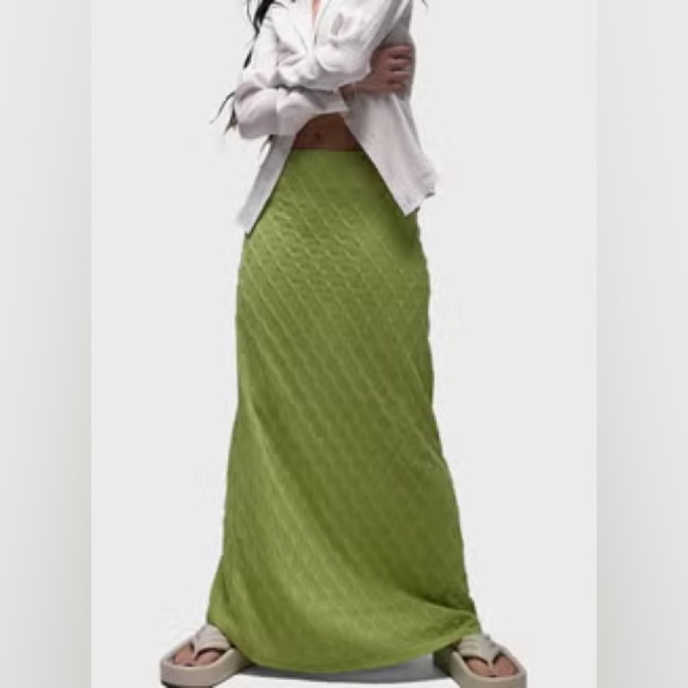 Elegant Green Women's Skirt